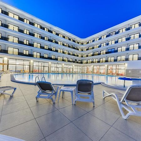 Hotel Bh Добра вода Екстериор снимка