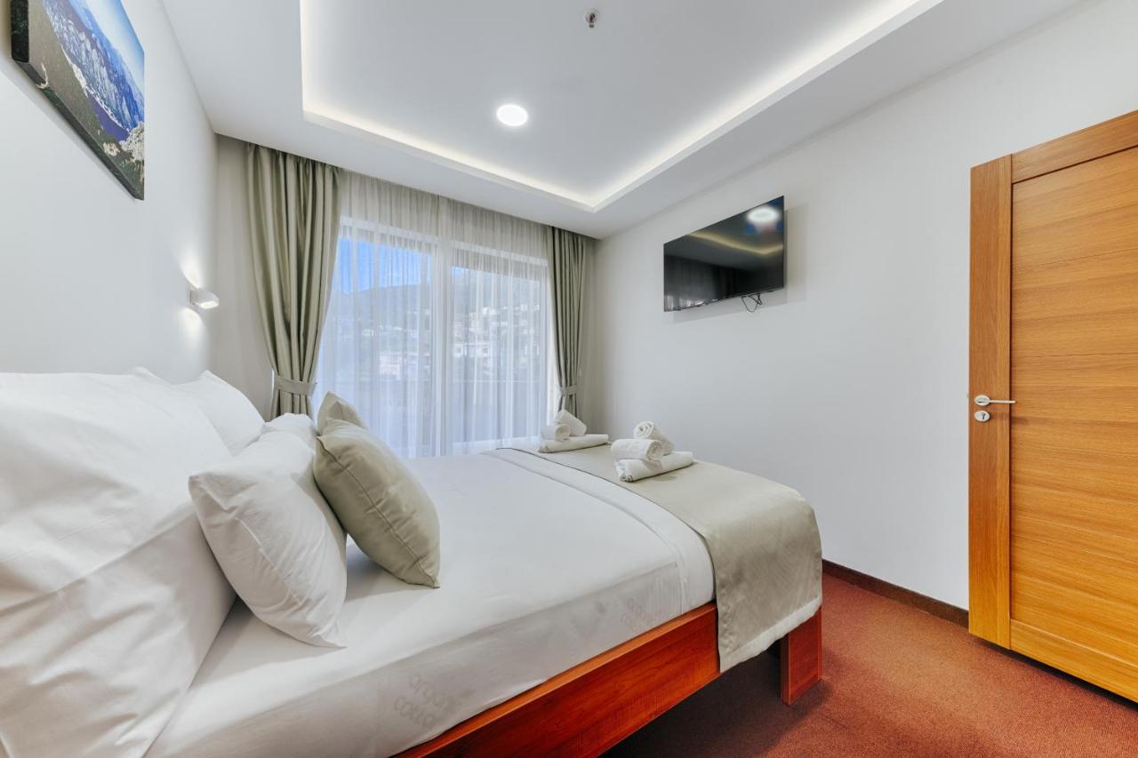 Hotel Bh Добра вода Екстериор снимка