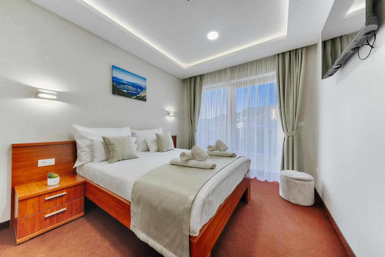 Hotel Bh Добра вода Екстериор снимка